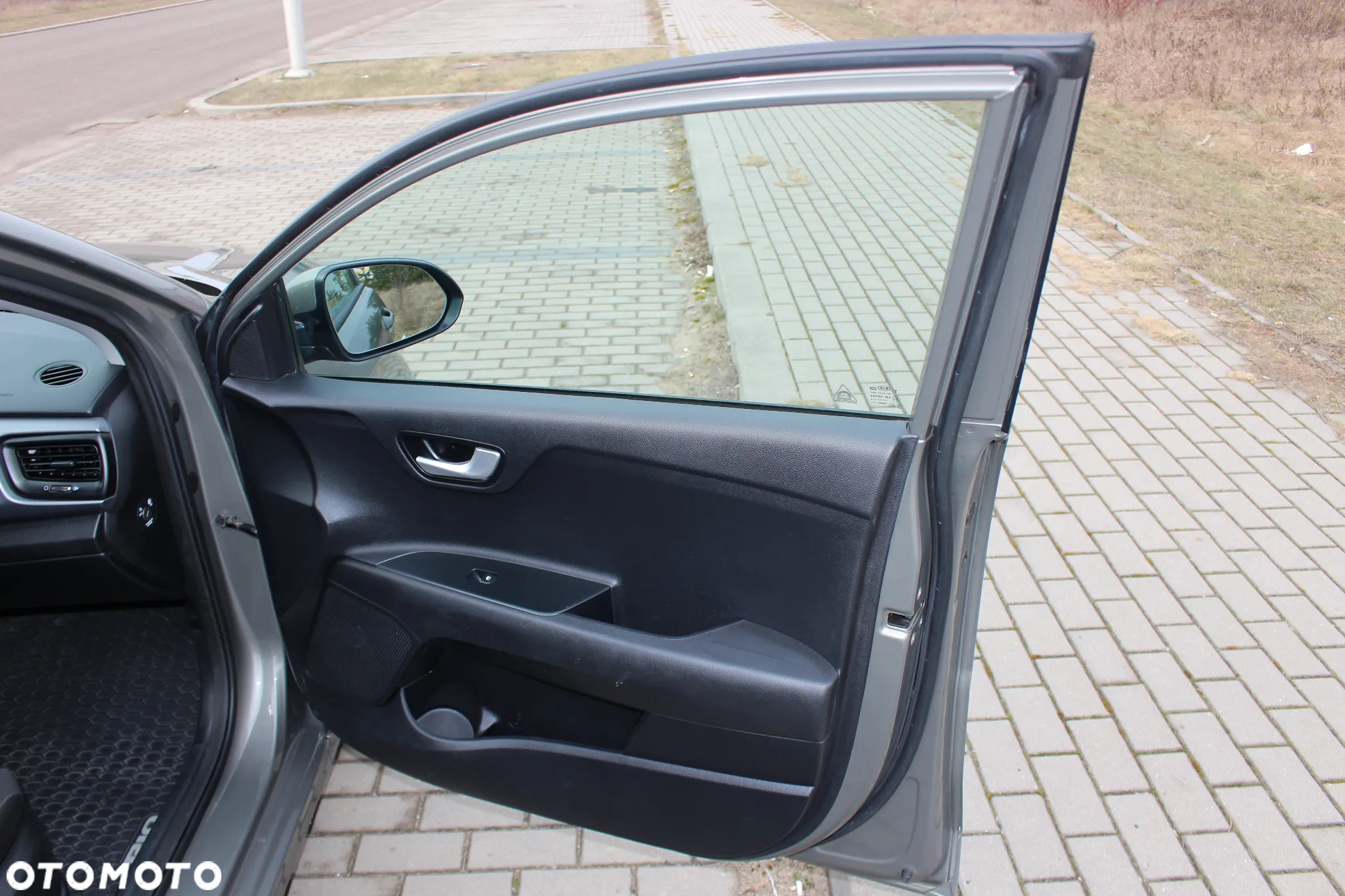 Kia Rio 1.4 crdi M - 15