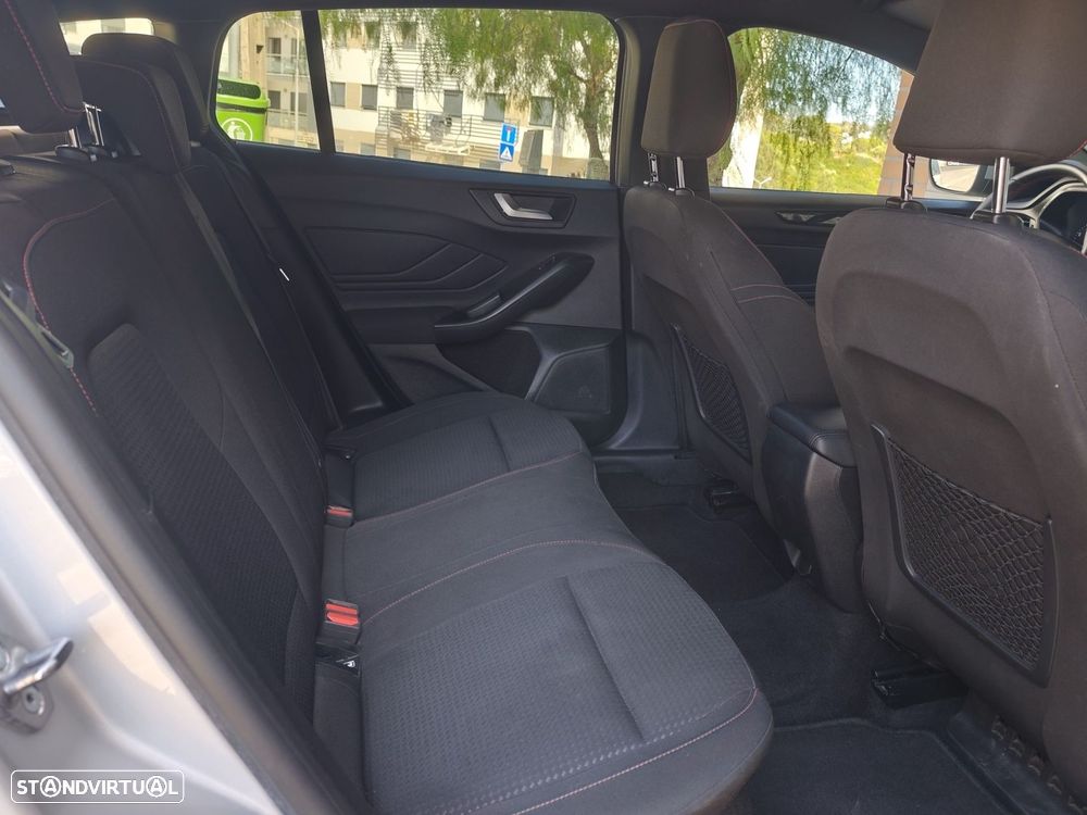 Ford Focus SW 1.0 EcoBoost MHEV ST-Line Aut. - 21