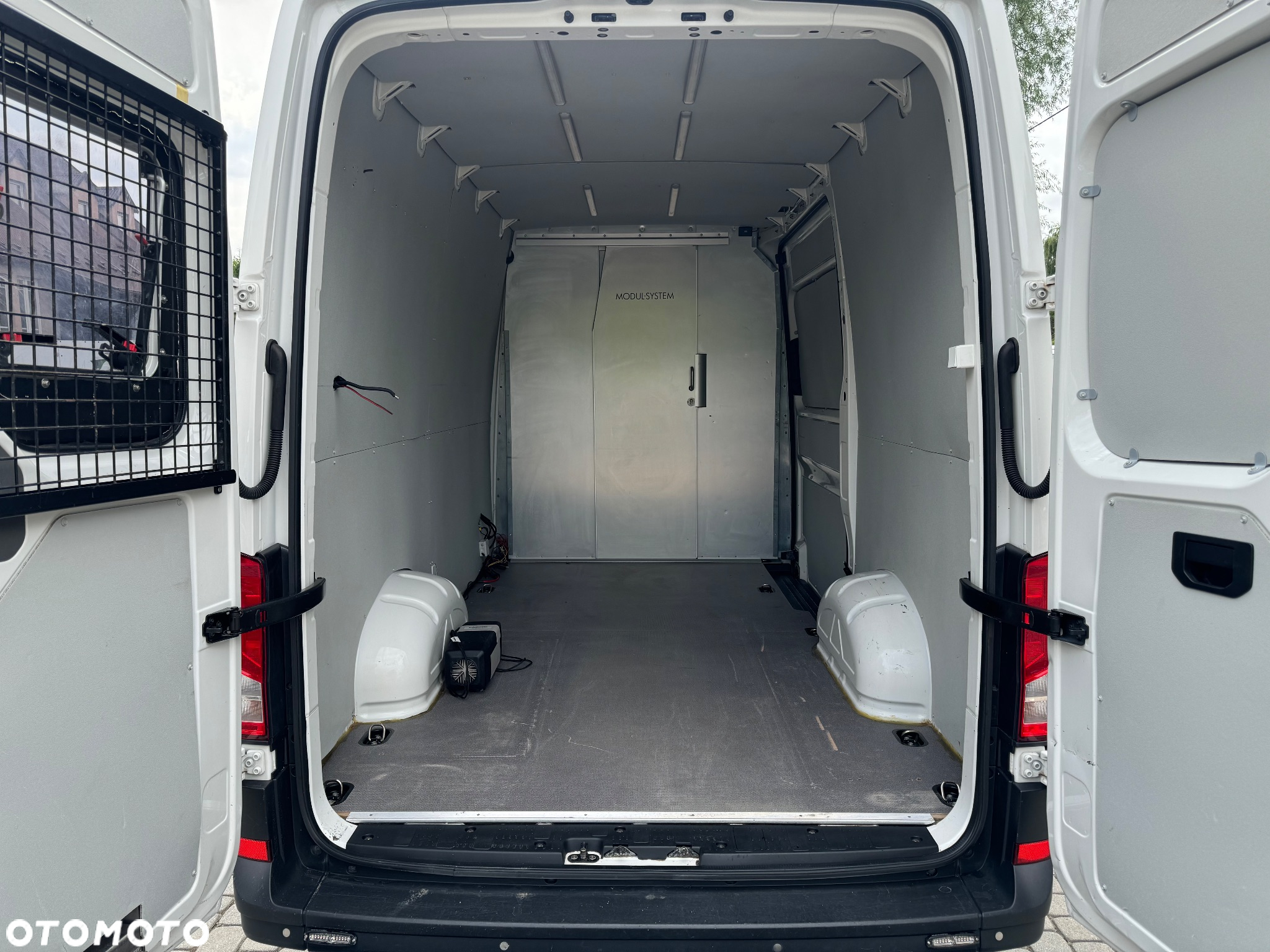 Volkswagen Crafter - 11