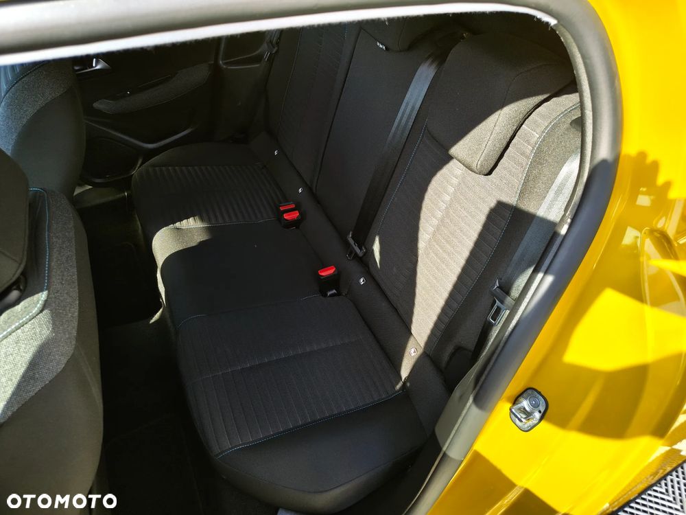 Peugeot 208 PureTech 100 EAT8 Active Pack - 17