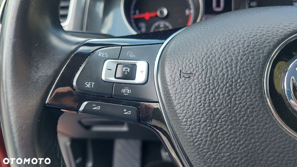 Volkswagen Golf - 14