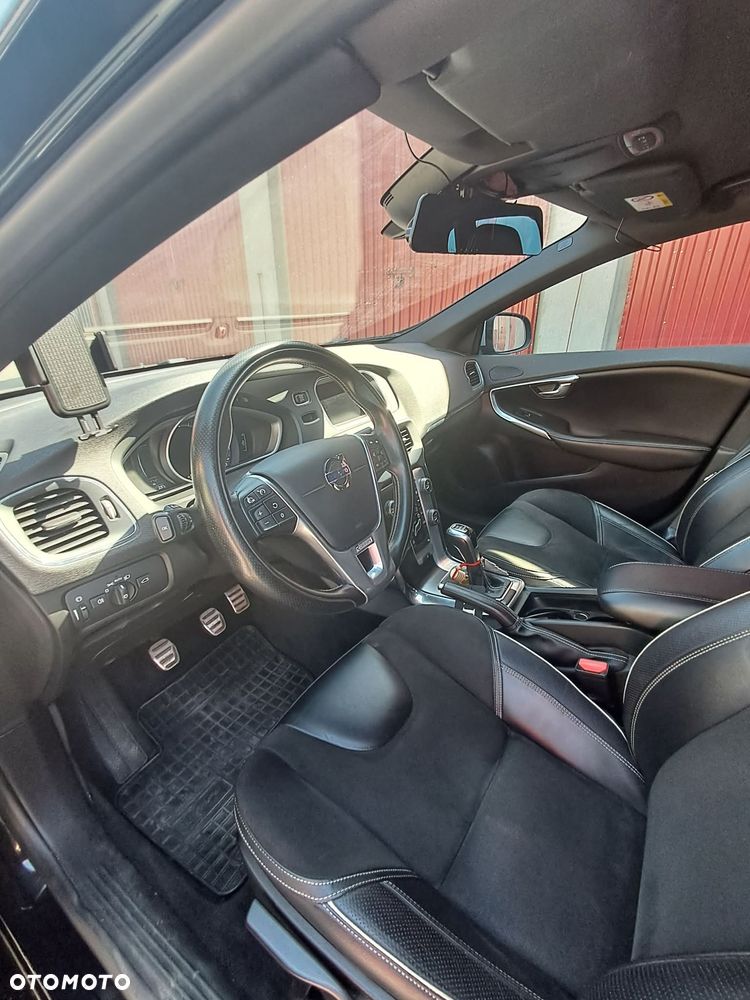 Volvo V40 D2 Drive-E R-Design Momentum - 8