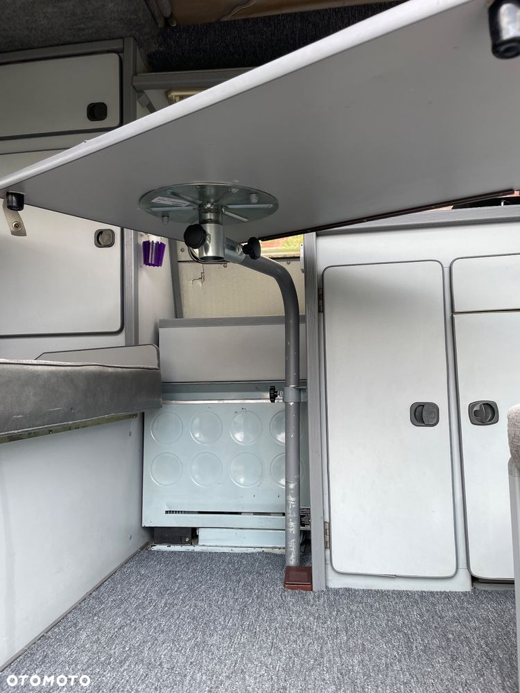 Volkswagen Transporter - 31