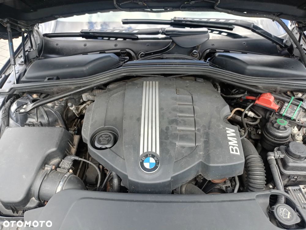 BMW Seria 5 520d Edition Sport - 29