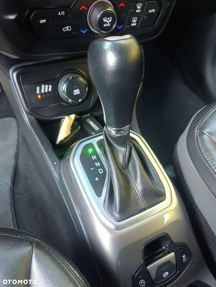 Jeep Renegade 1.4 MultiAir Active Drive Automatik Limited - 26