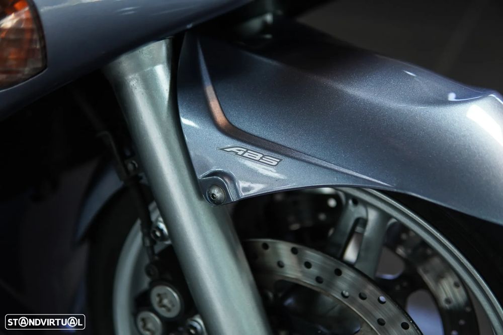 Yamaha FJR 1300 - 11