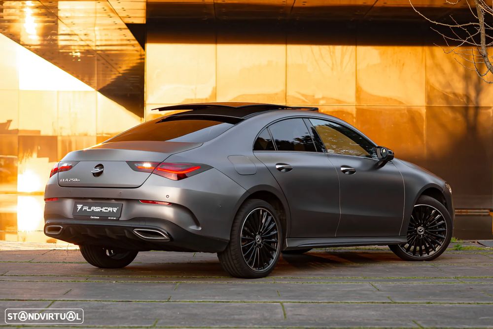 Mercedes-Benz CLA 250 e AMG Line - 3