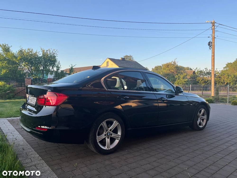 BMW Seria 3 318d Luxury Line - 5