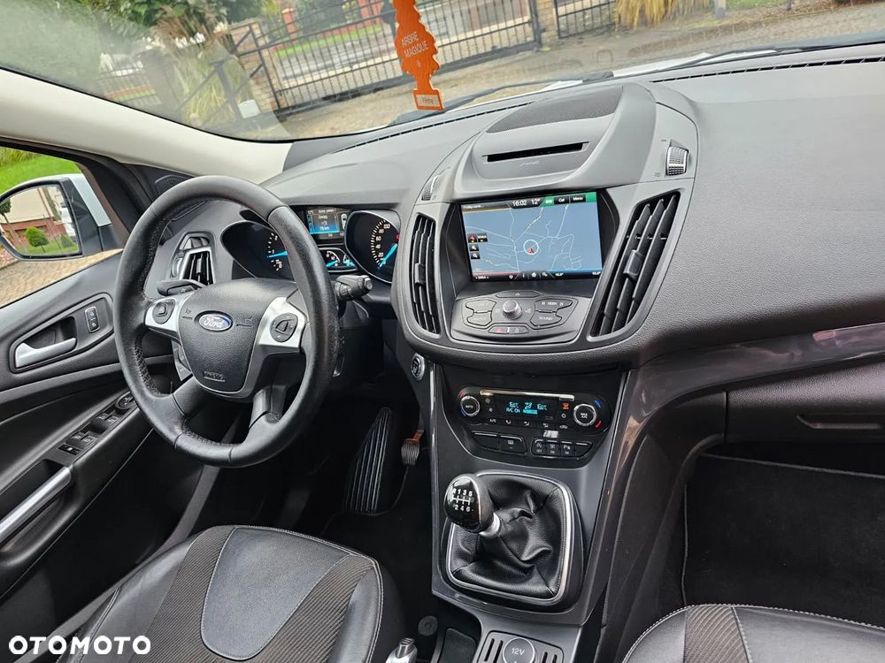 Ford Kuga 2.0 TDCi 4x4 Titanium - 35