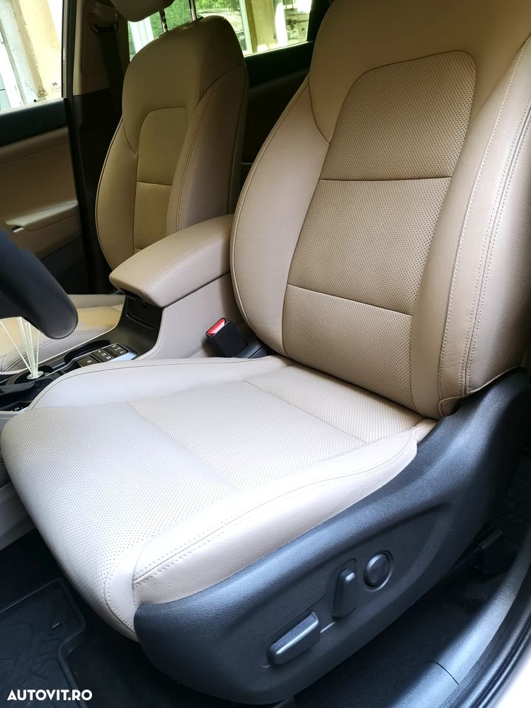 Hyundai Tucson 2.0 CRDI 4WD Automatik Premium - 12