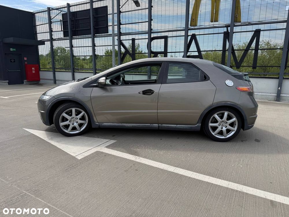 Honda Civic 1.8i-VTEC Sport - 9
