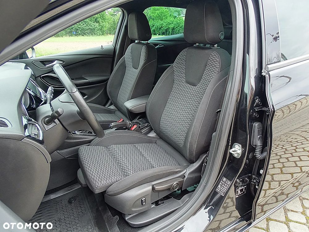 Opel Astra 1.4 T Dynamic - 5