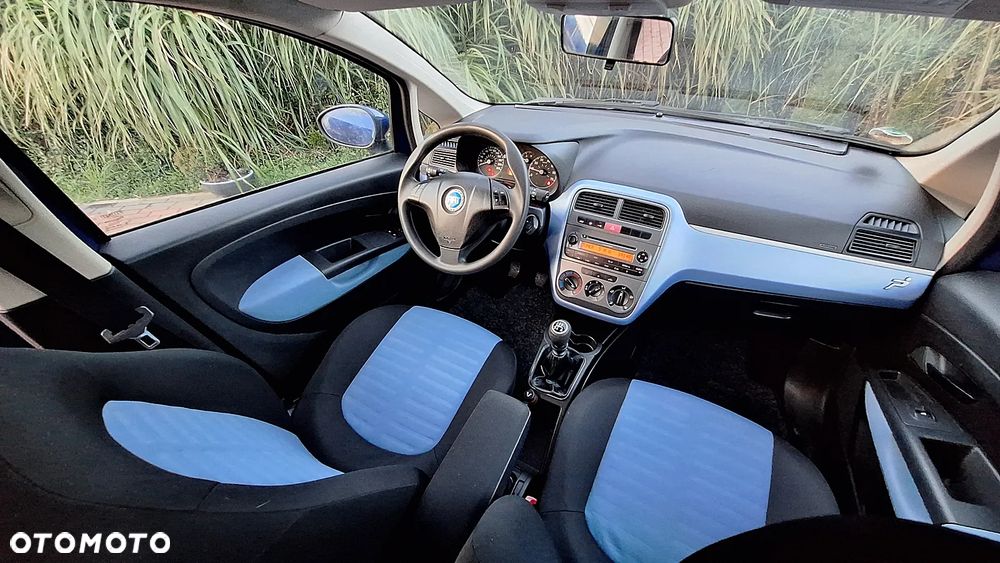 Fiat Grande Punto - 15