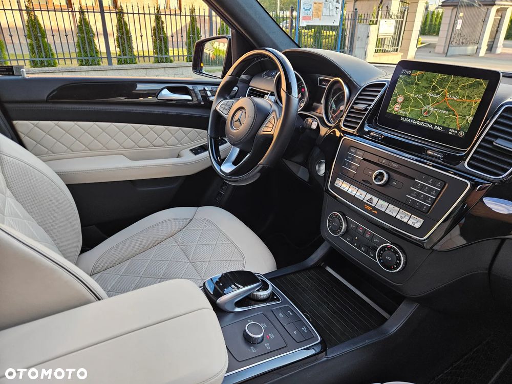 Mercedes-Benz GLS 350 d 4-Matic - 14