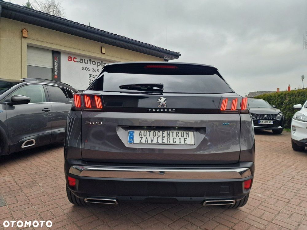 Peugeot 3008 1.6 PureTech HYbrid GT Line S&S EAT8 - 12