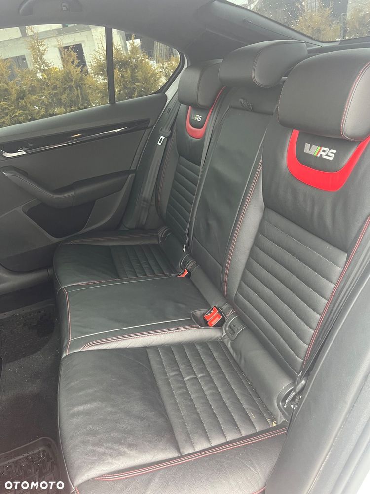 Skoda Octavia 2.0 TSI RS - 13