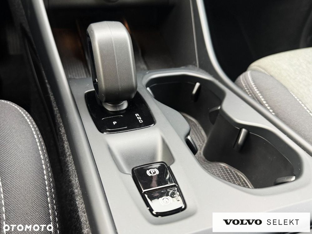 Volvo XC 40 - 24