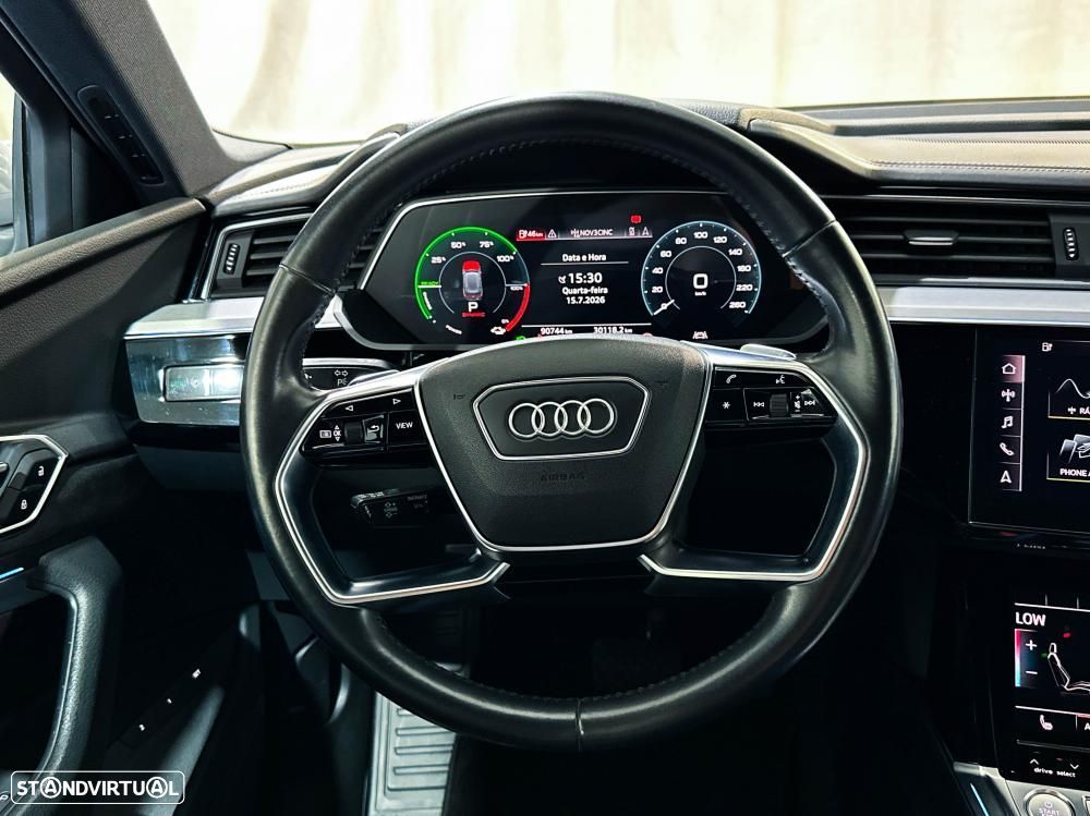 Audi e-tron 50 quattro S line - 21