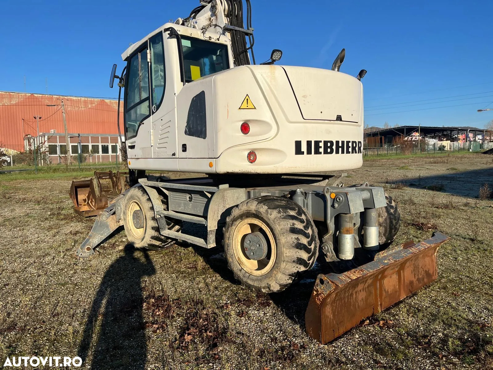 Liebherr A 914 Excavator pe roți - 2