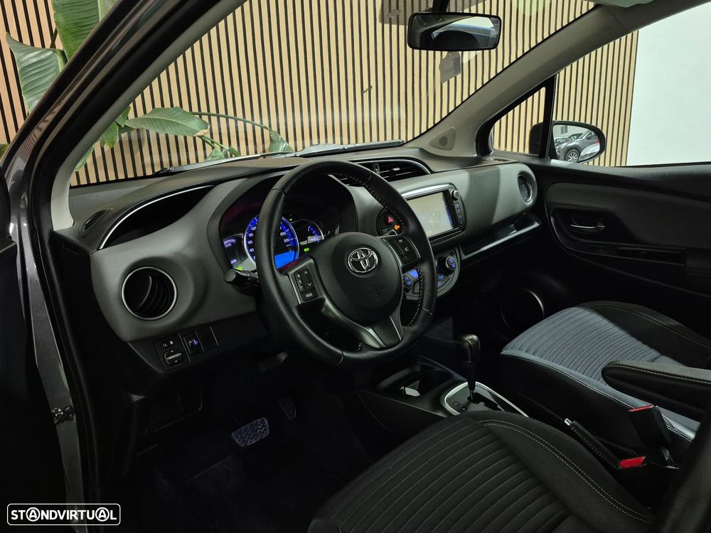 Toyota Yaris 1.5 HSD Comfort+P.Techno - 25