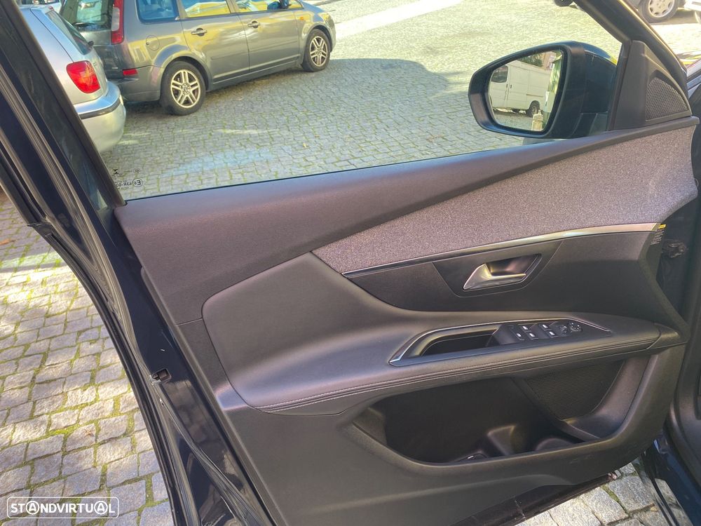 Peugeot 3008 BlueHDi 130 Stop & Start Allure Pack - 27