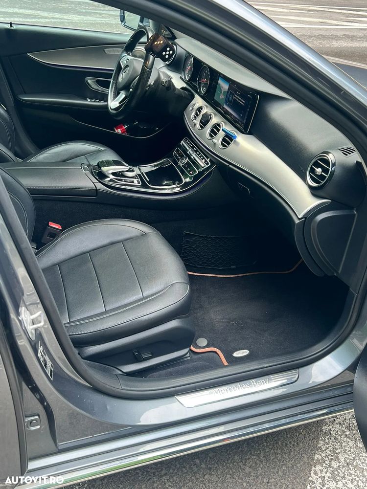 Mercedes-Benz E - 11