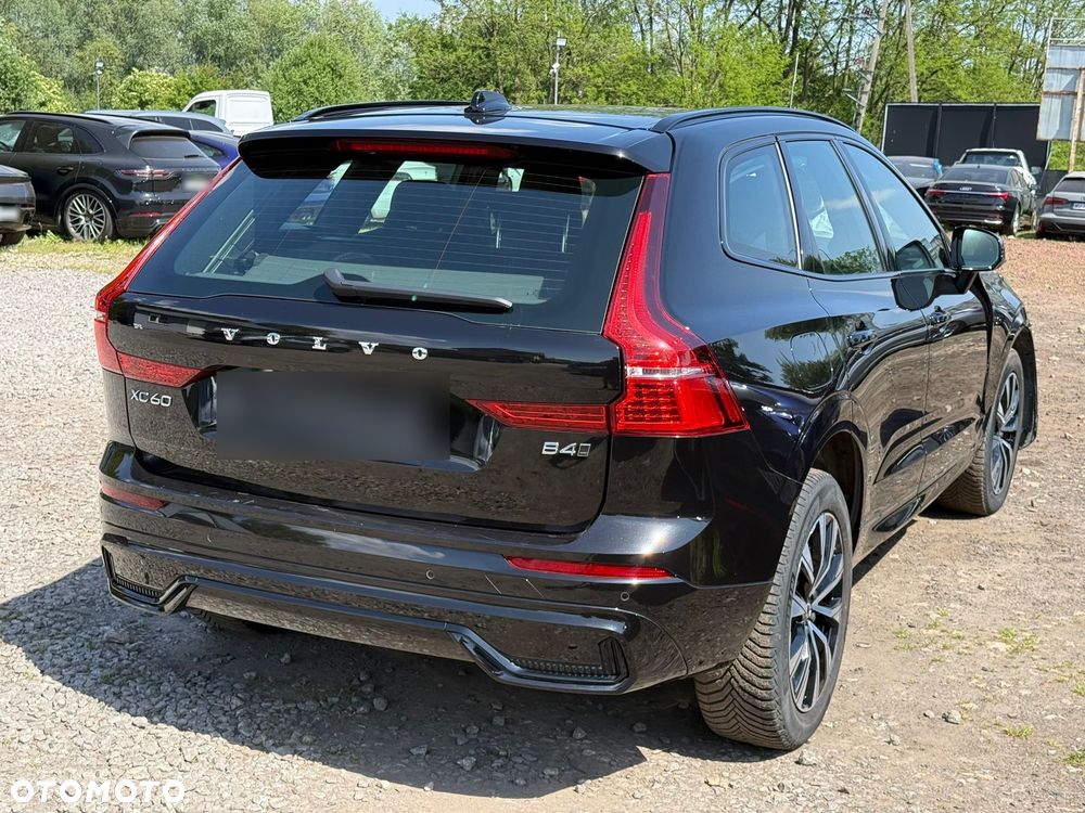 Volvo XC 60 ver-b4-d-awd-plus-dark - 3