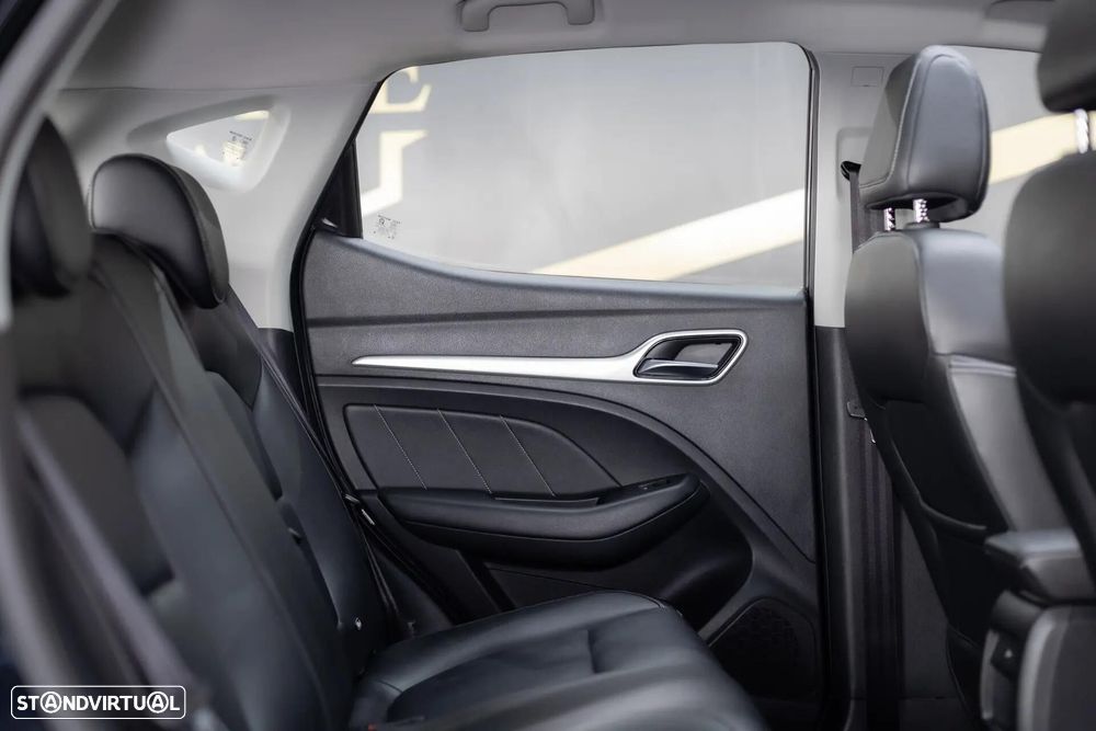 MG ZS EV 44.5 kWh Luxury - 15
