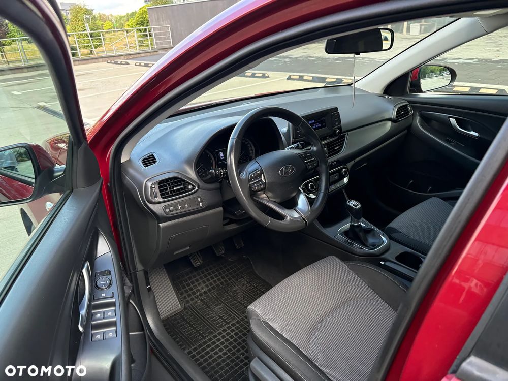 Hyundai i30 1.5 DPI Modern - 9