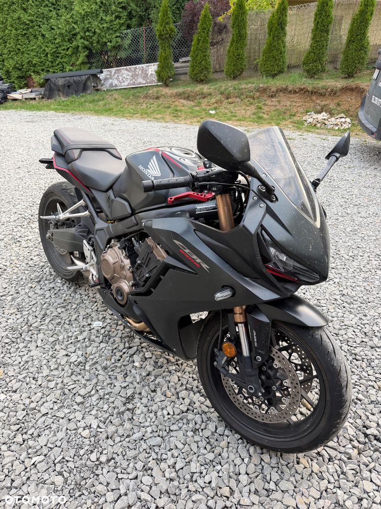 Honda CBR - 1