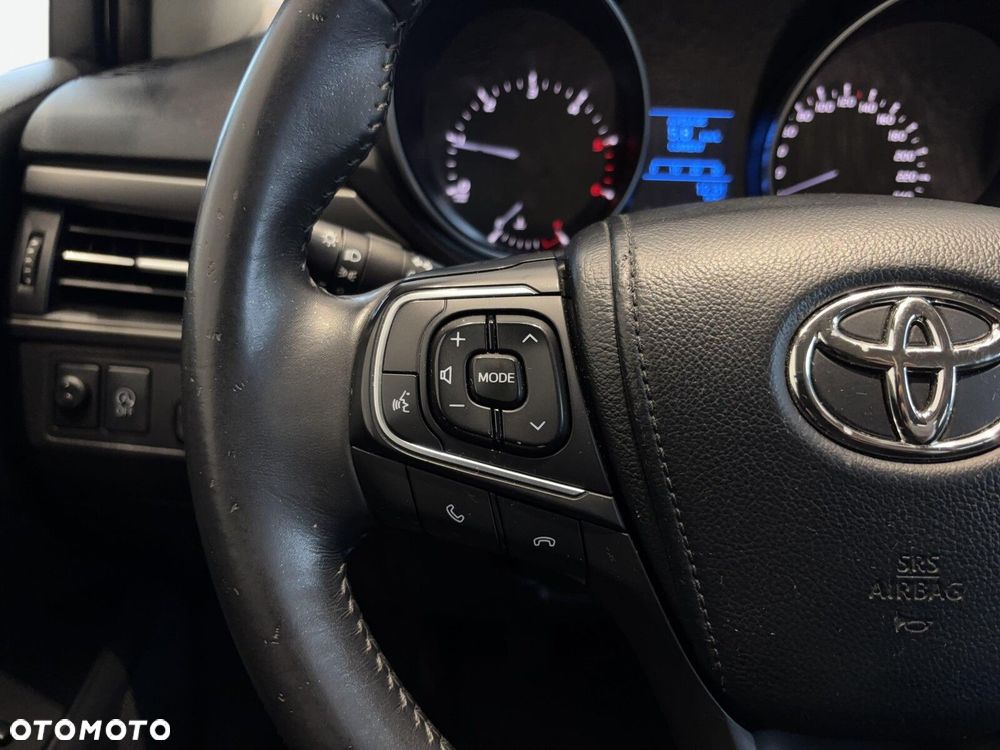 Toyota Avensis 1.6 D-4D Active - 13