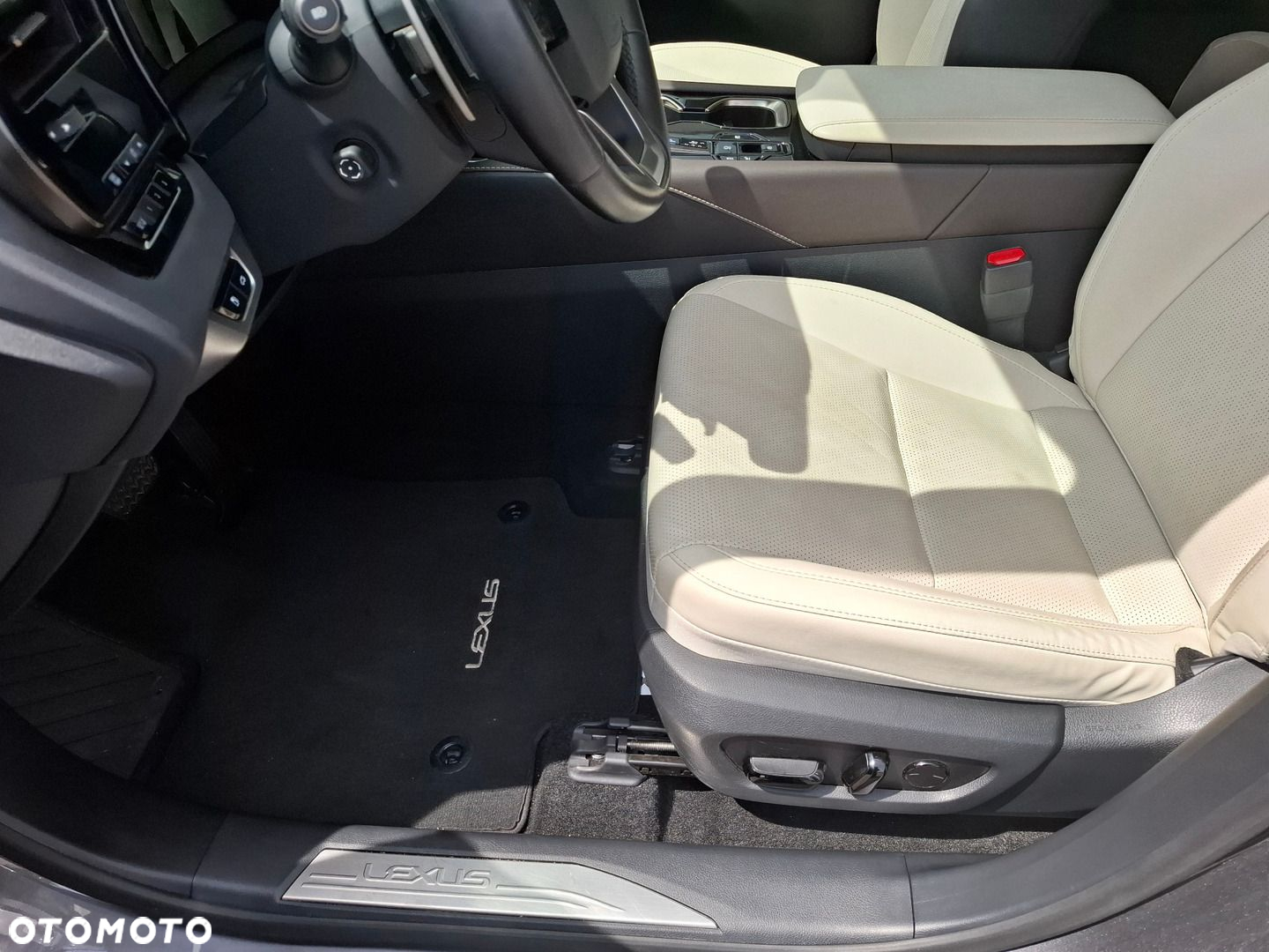 Lexus RX 350h Prestige - 15