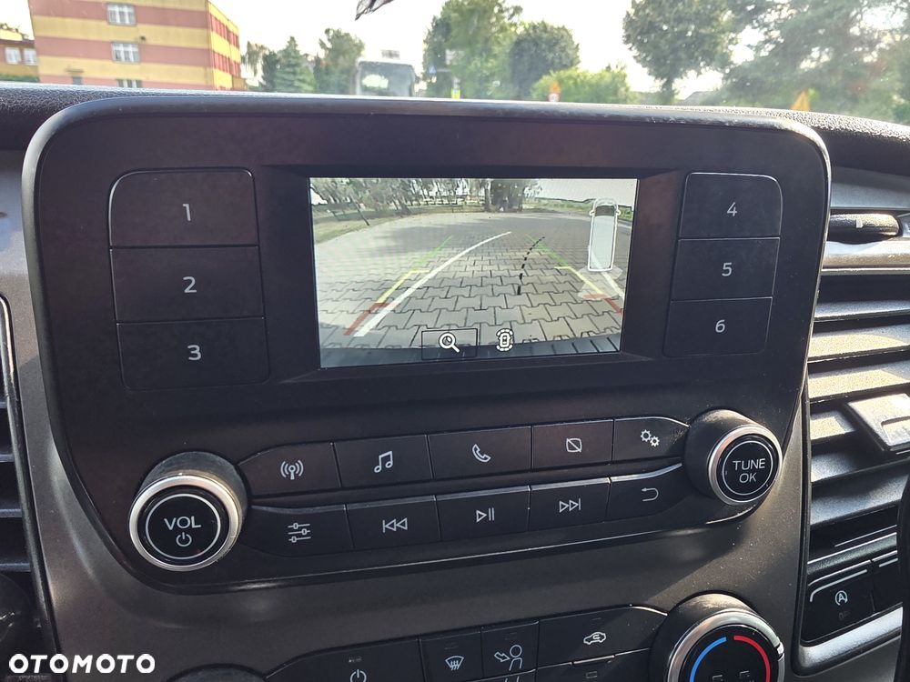 Ford Tourneo Custom 320 L2H1 VA MH Ambiente - 27