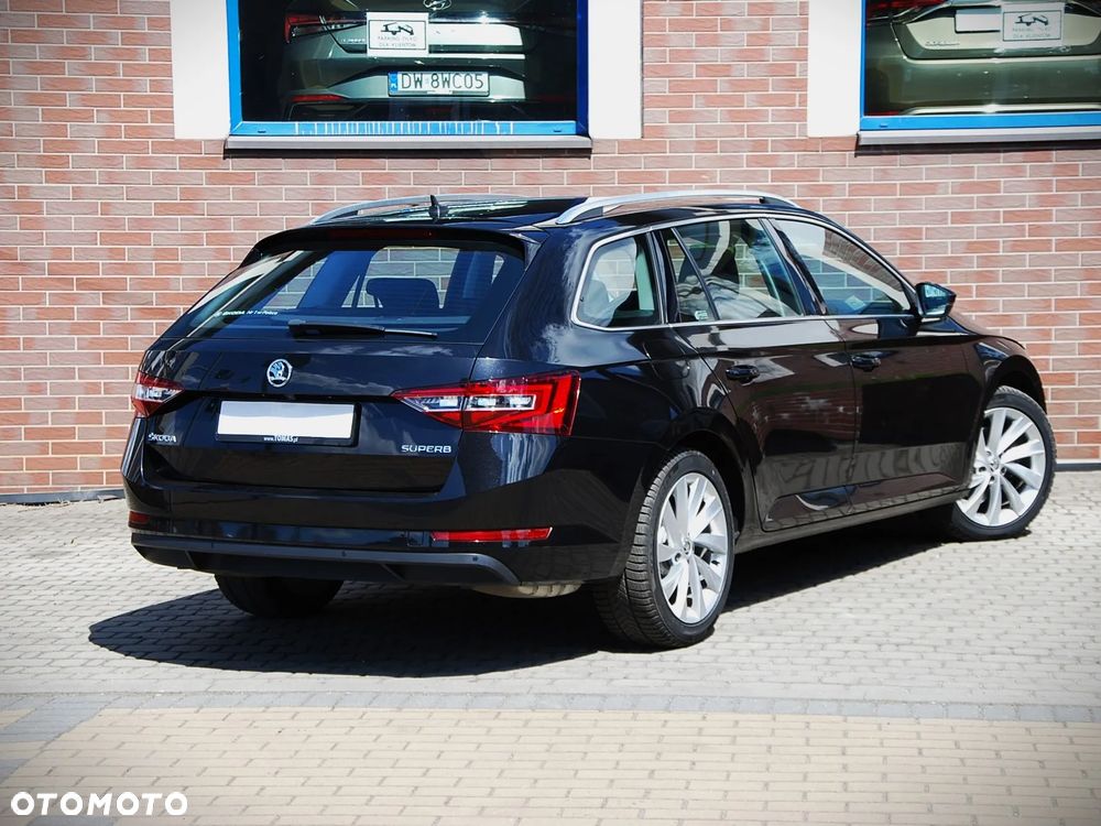 Skoda Superb 1.5 TSI Style DSG - 38