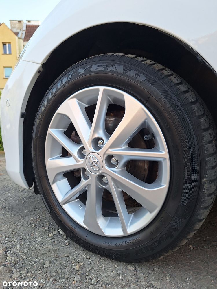 Toyota Auris - 21