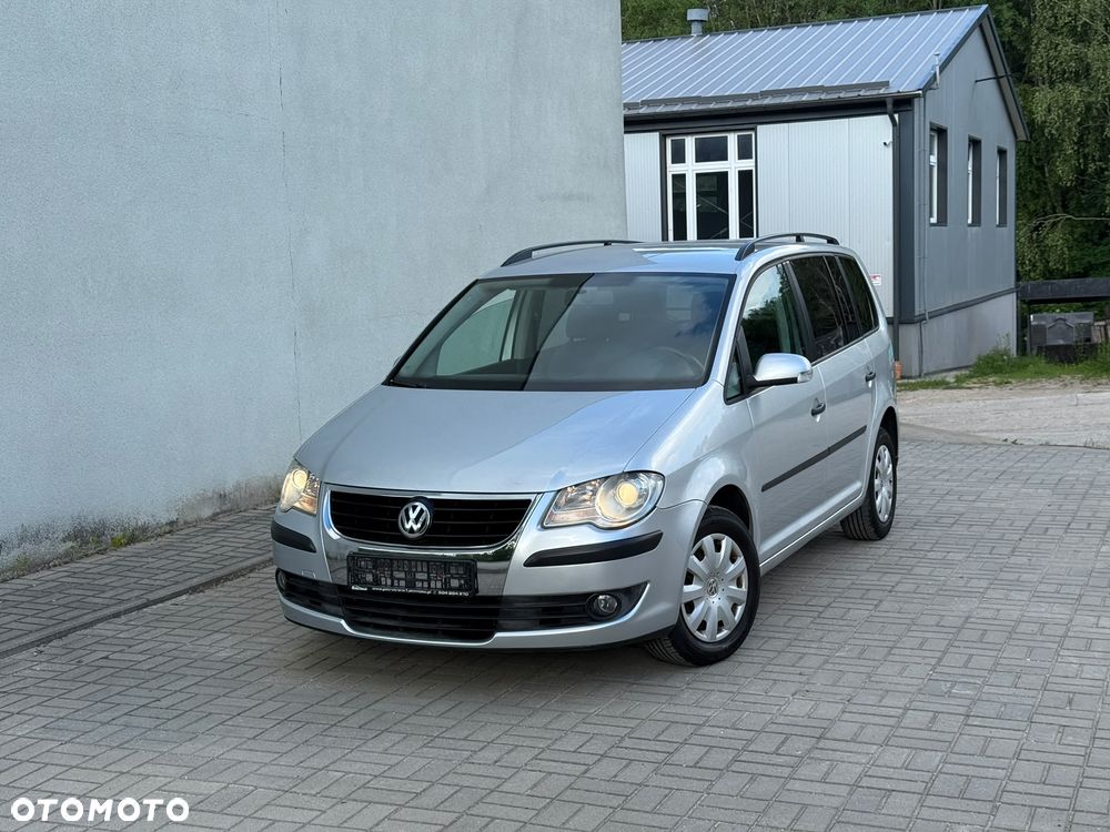 Volkswagen Touran 1.6 Welcome - 1