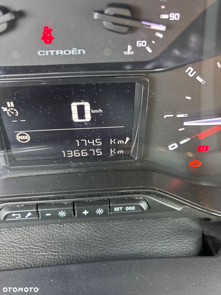 Citroën C3 1.2 PureTech GPF Shine - 10