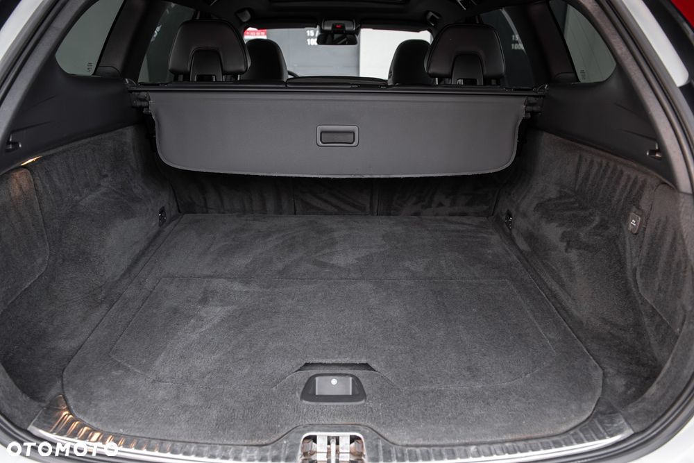 Volvo XC 60 D4 AWD Geartronic Summum - 32
