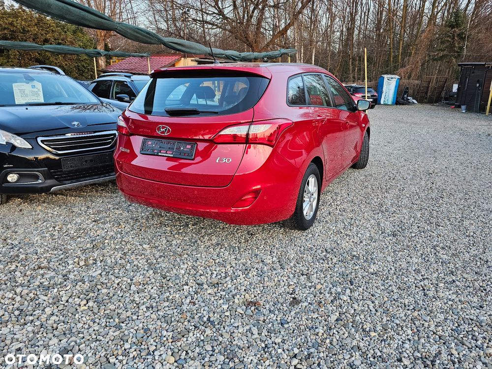 Hyundai i30 blue 1.6 GDI Style - 2