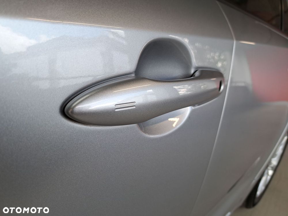 Toyota Corolla 1.8 Hybrid Comfort - 37