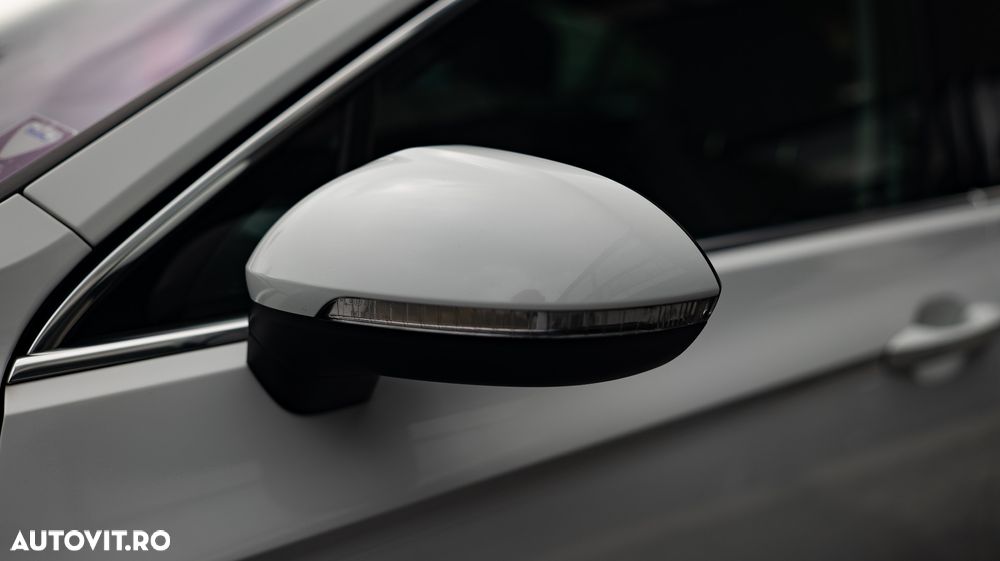 Volkswagen Passat Variant 2.0 TSI OPF DSG Elegance - 12