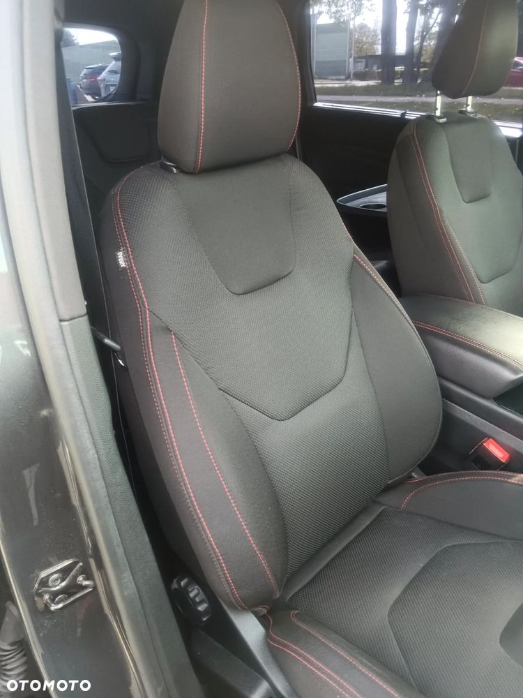 Ford S-Max 2.0 EcoBlue ST-Line - 32