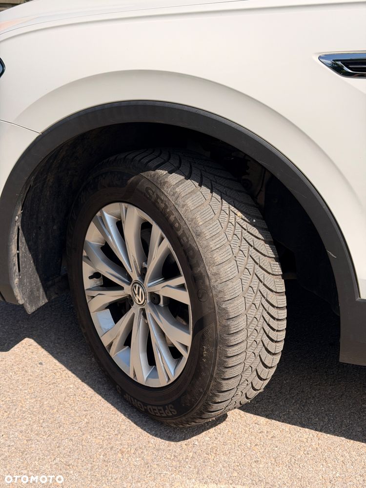 Volkswagen Tiguan 2.0 TDI SCR DSG ACTIVE - 9