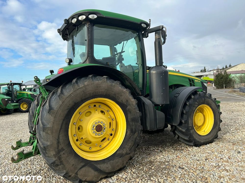 John Deere 8310R - 10