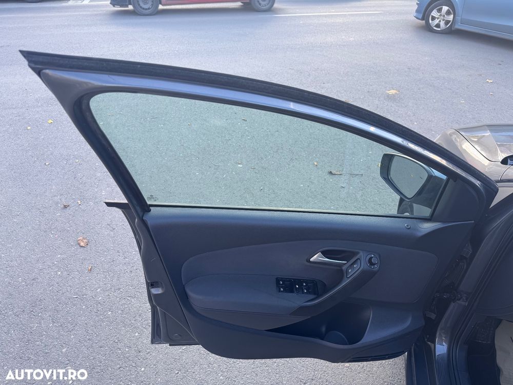 Volkswagen Polo 1.2 TSI DSG Blue Motion Technology Comfortline - 11