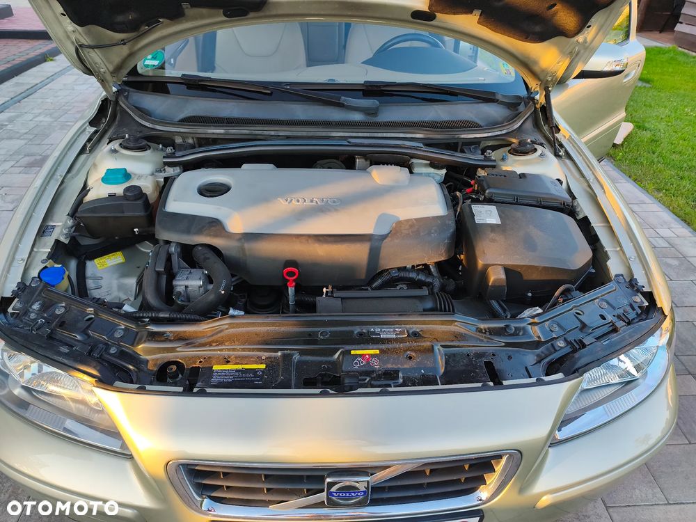 Volvo S60 2.4D Kinetic - 36