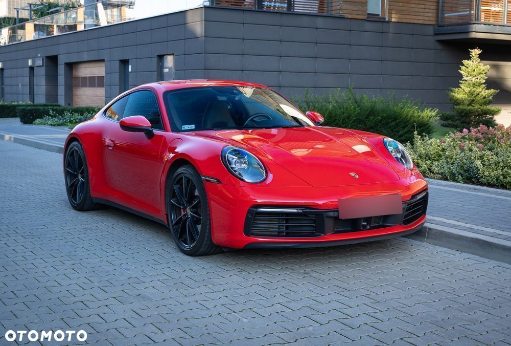 Porsche 911 Carrera 4S - 1