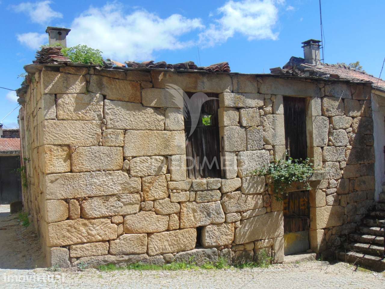Casa em pedra p/recuperar a 6 kms de Vila Real - Grande imagem: 3/8