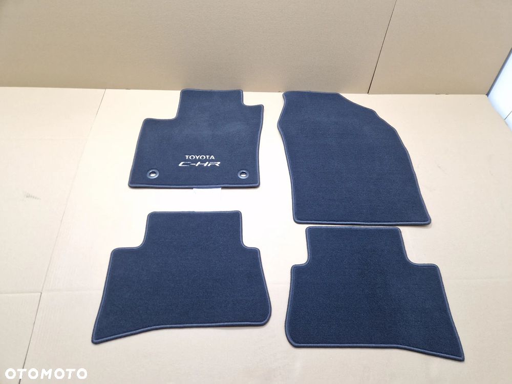 Oryginalne Dywaniki Toyota CH-R 2024 58500YYJ20C1 - 2