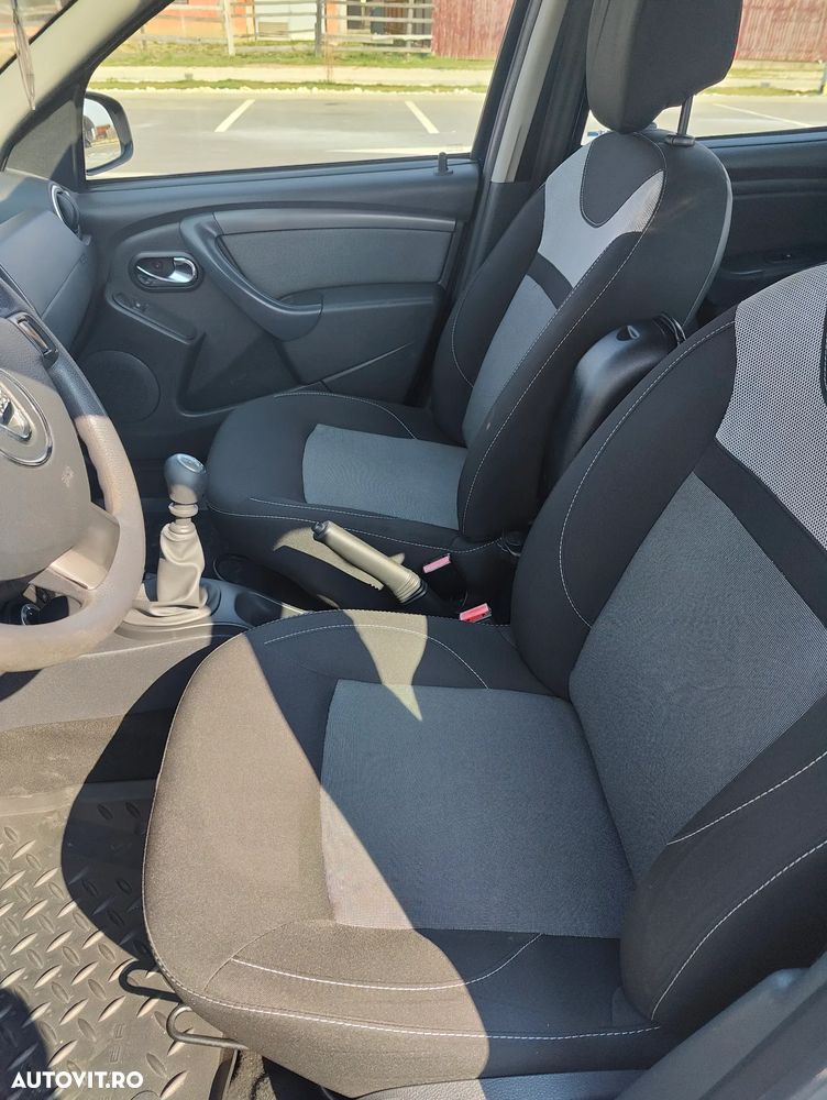 Dacia Duster 1.5 dCi 4WD Comfort - 13